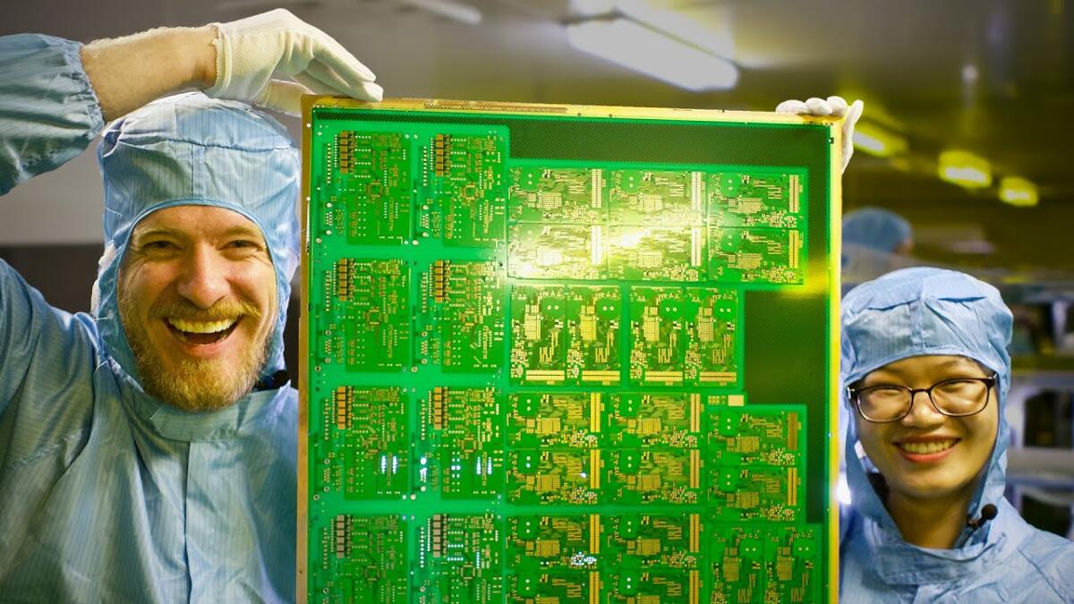 Inside PCB factory: come è fatto un circuito stampato - 
