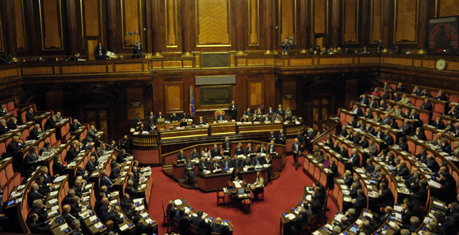 Roma, votazione della fiducia al Senato per il nuovo governo Monti. Nella l'aula di Palazzo Madama