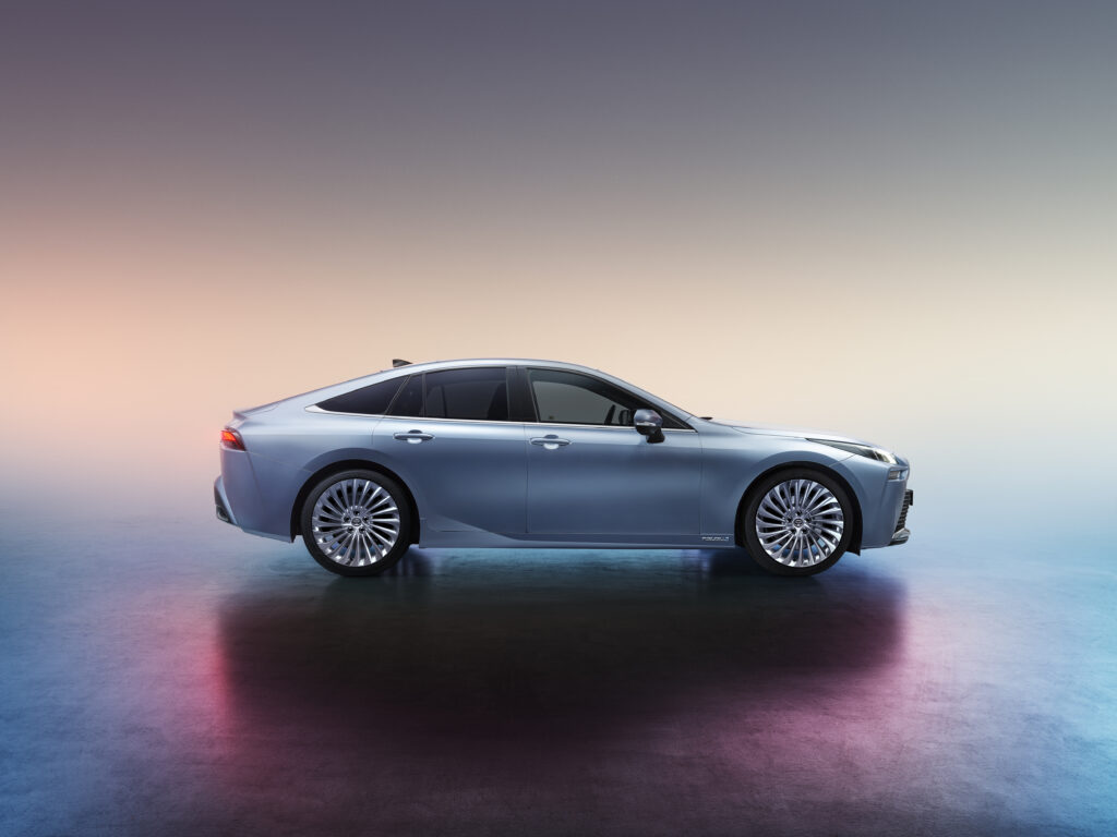 Nuova Toyota Mirai
