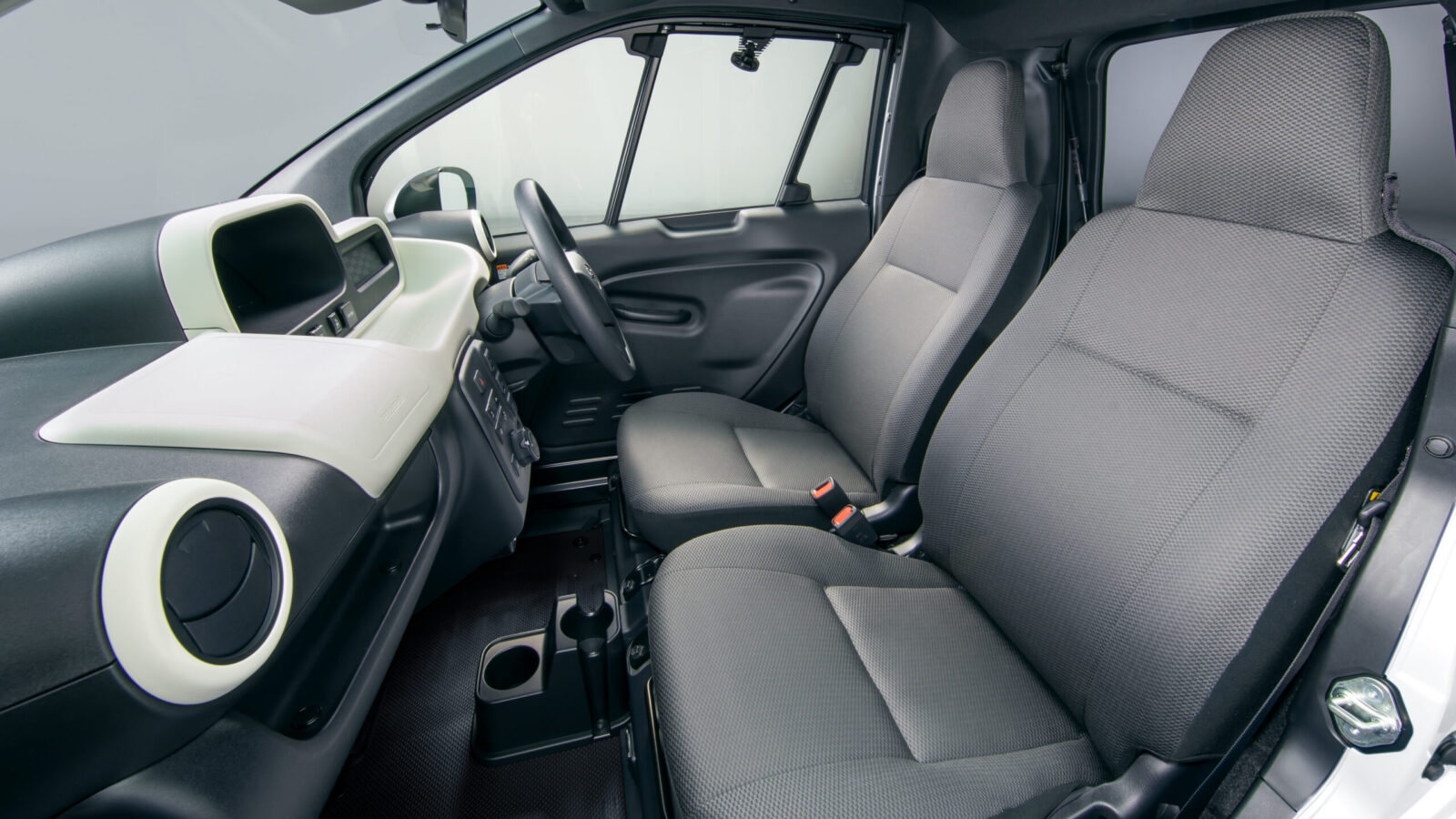 Interni Toyota C+Pod elettrica