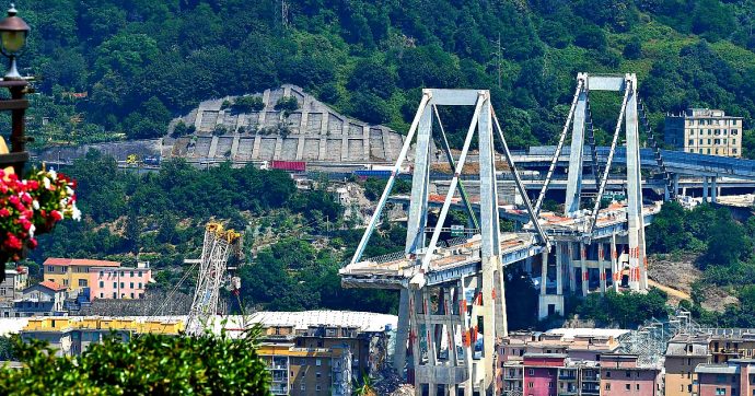 Il crollo, da larepubblica.it