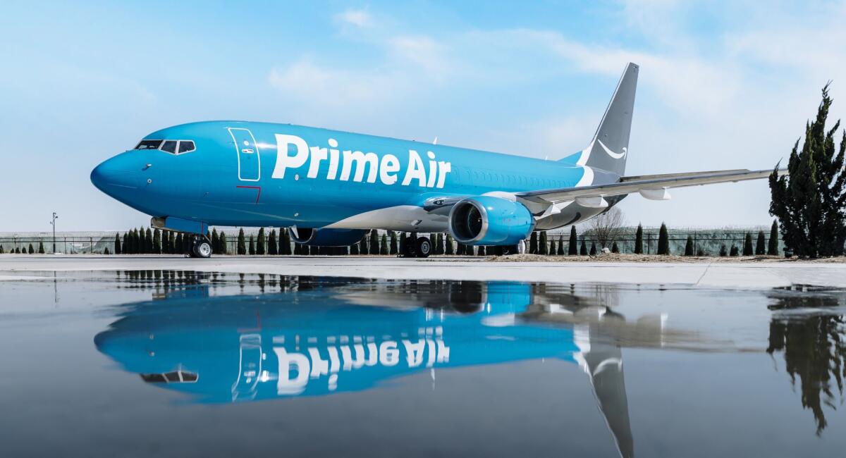 L’impero Amazon si amplia: l’azienda compra 11 aerei cargo per il trasporto - 
