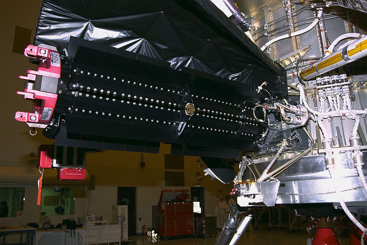 L’incontro tra lo spazio e l’atomo: il generatore a radioisotopi - Credits: NASA