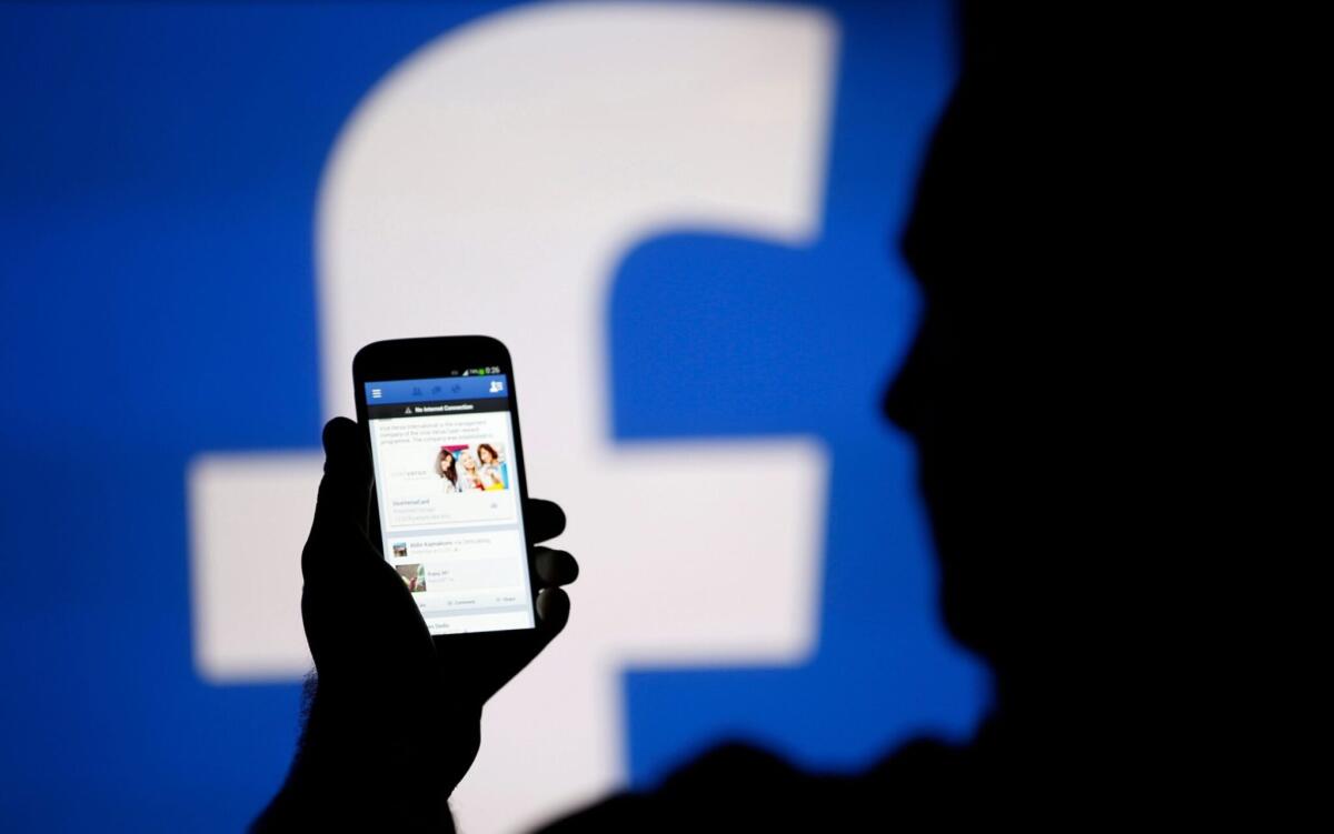 Milioni di numeri di telefono Facebook italiani in vendita su Telegram - numeri telefono facebook telegram. Credits: The Telegraph
