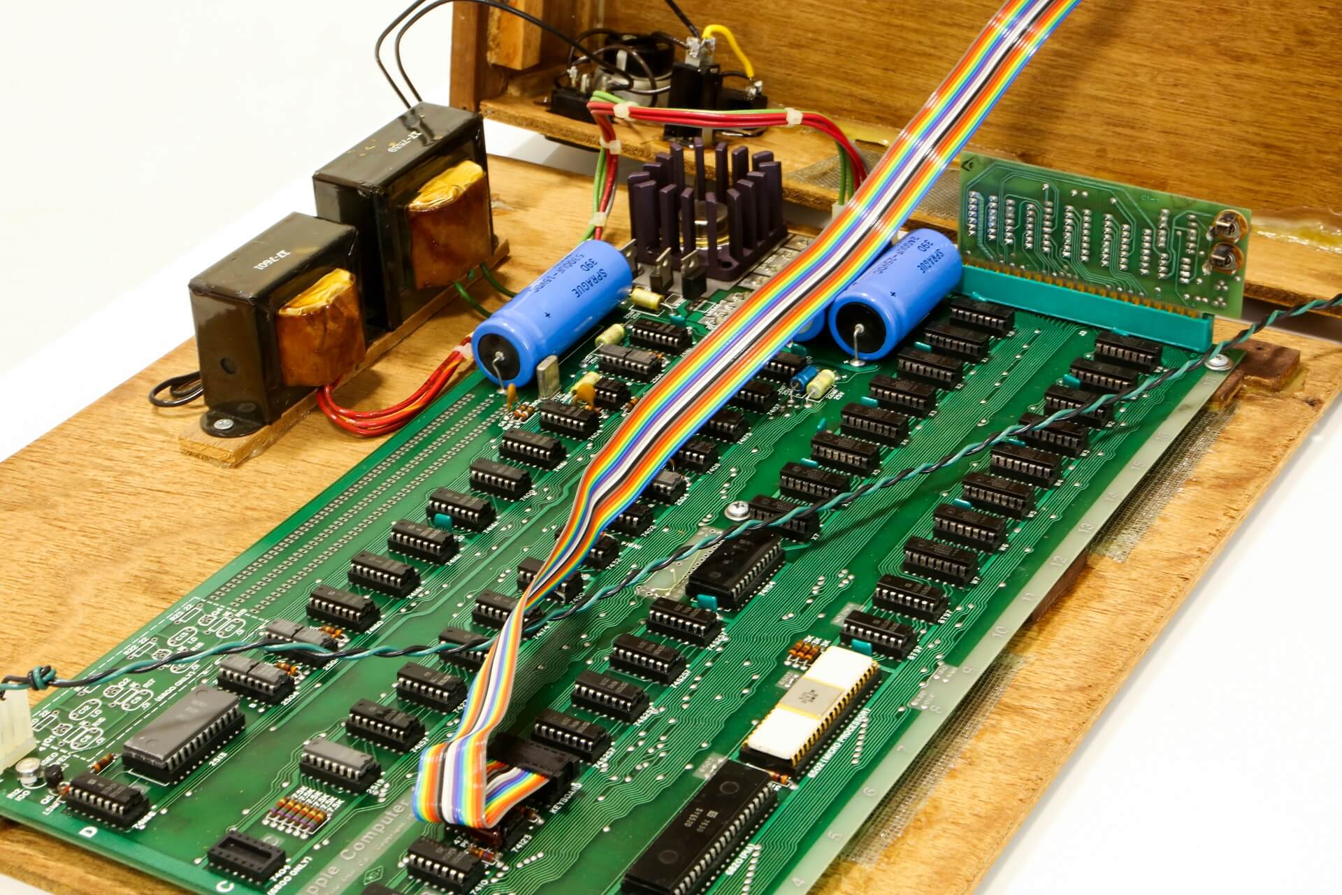 Un Apple I in vendita su Ebay: è stato costruito e ideato da Steve Jobs e Steve Wozniak