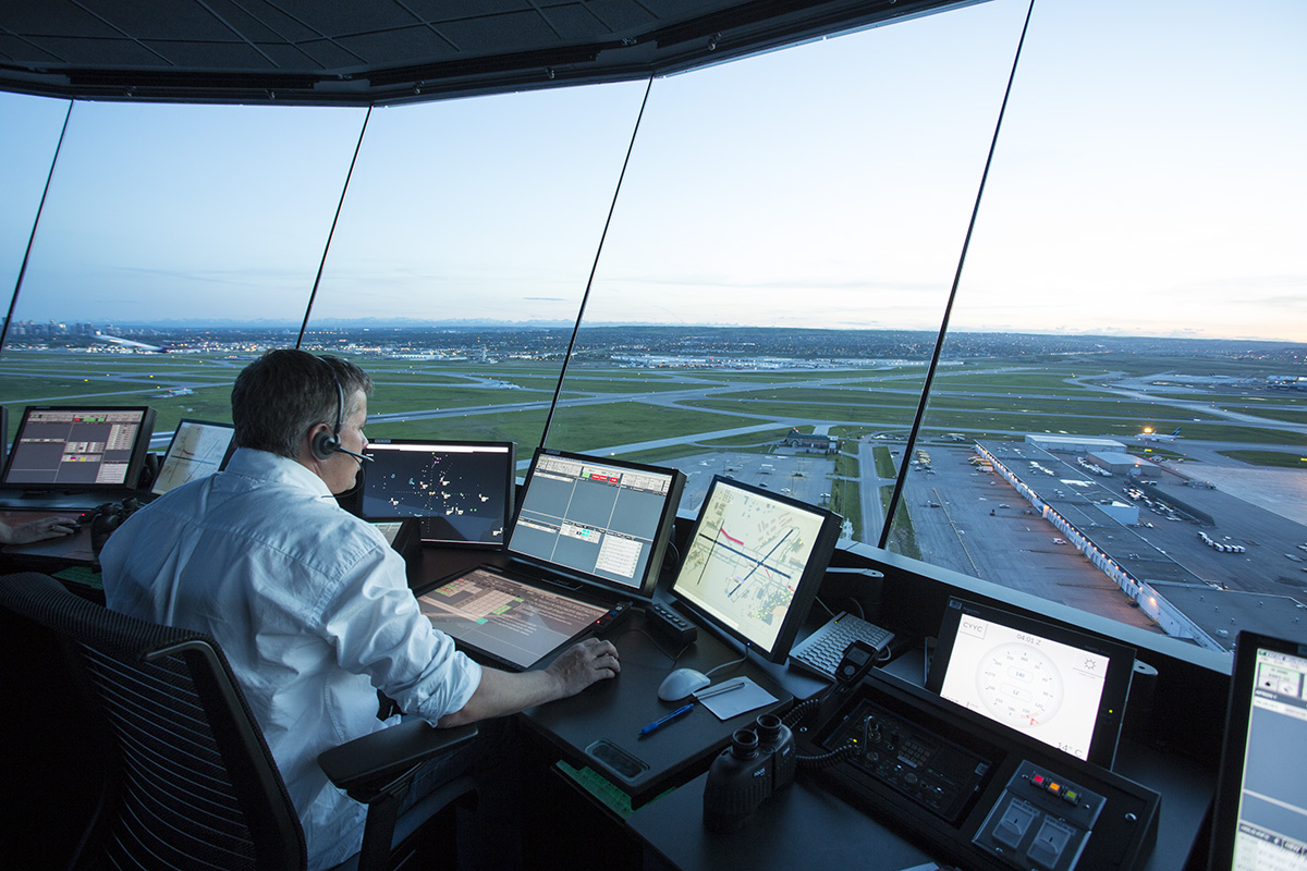 Controllo del traffico, visuale dalla torre di controllo Credits: Aviationcoaching