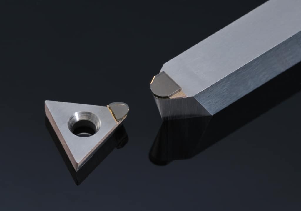 Punte in diamante per utensili da tornitura. Credits: A.L.M.T. Corp