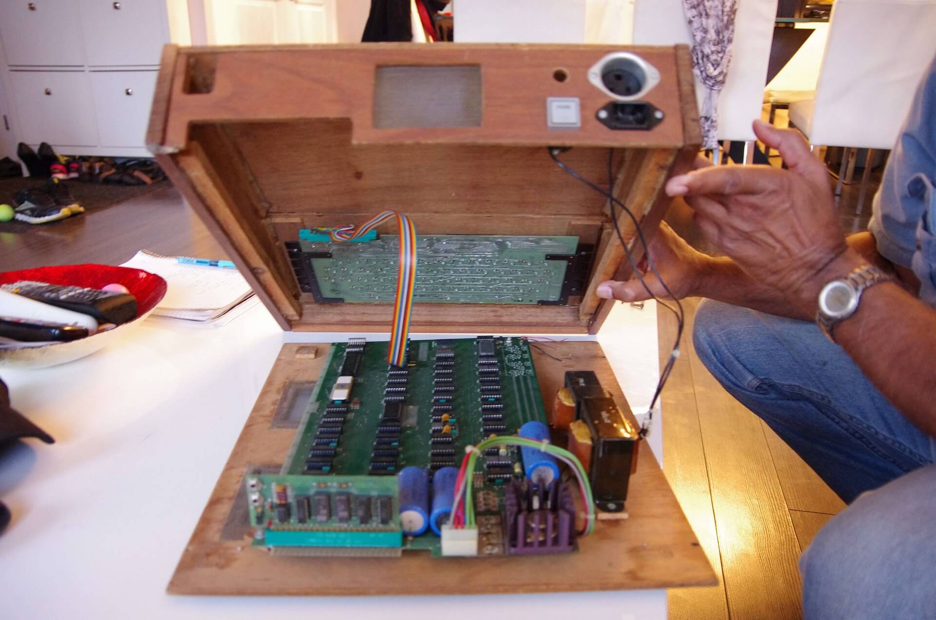 Un Apple I in vendita su Ebay: è stato costruito e ideato da Steve Jobs e Steve Wozniak