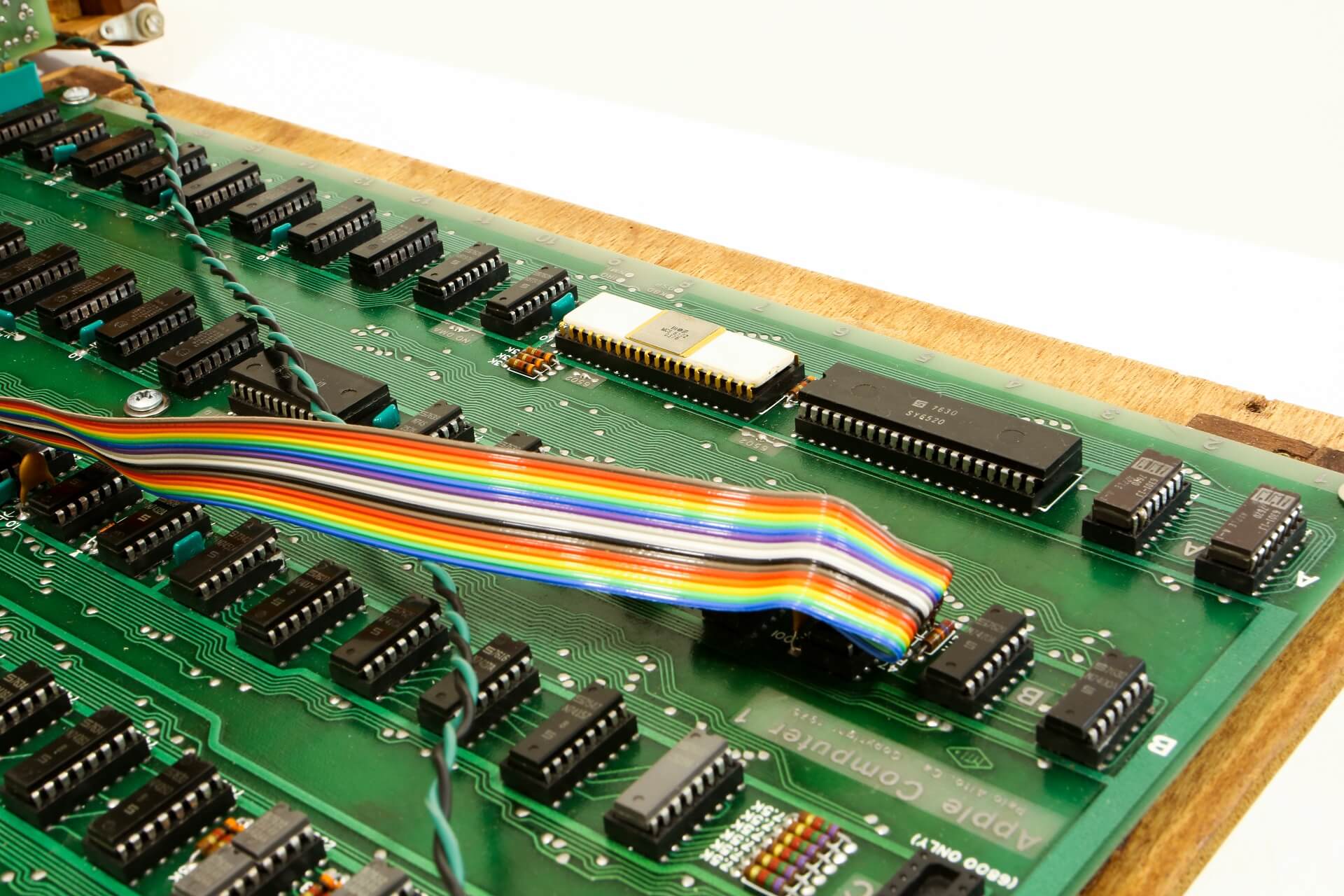 Un Apple I in vendita su Ebay: è stato costruito e ideato da Steve Jobs e Steve Wozniak