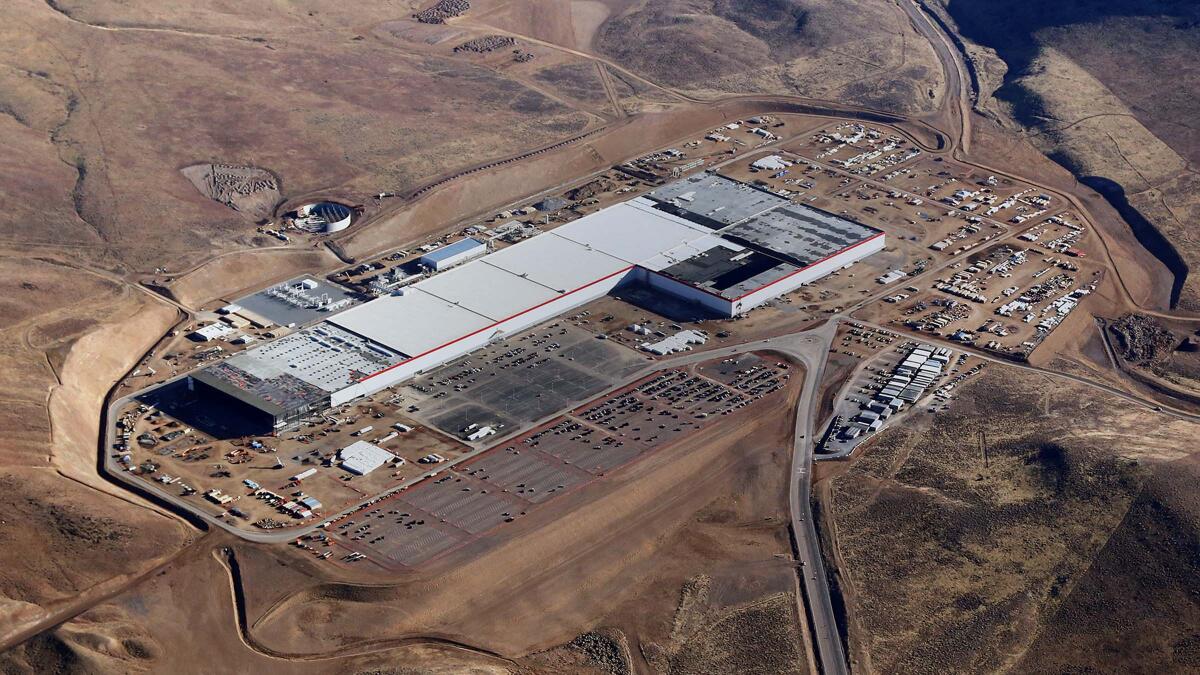 Batterie per mobilità elettrica nell'ex stabilimento Whirlpool - tesla.com