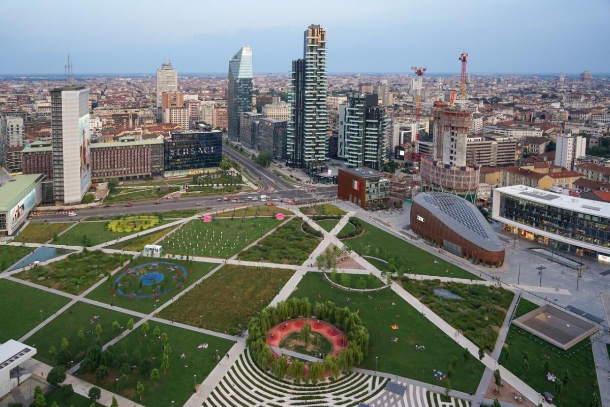 Problemi politici per la Torre Botanica di  Stefano Boeri a Milano - https://www.arketipomagazine.it/pirelli-39-diller-scofidio-renfro-e-stefano-boeri-milano/
Milano sempre più “green”:annunciata la torre botanica di Stefano Boeri e Elizabeth Diller