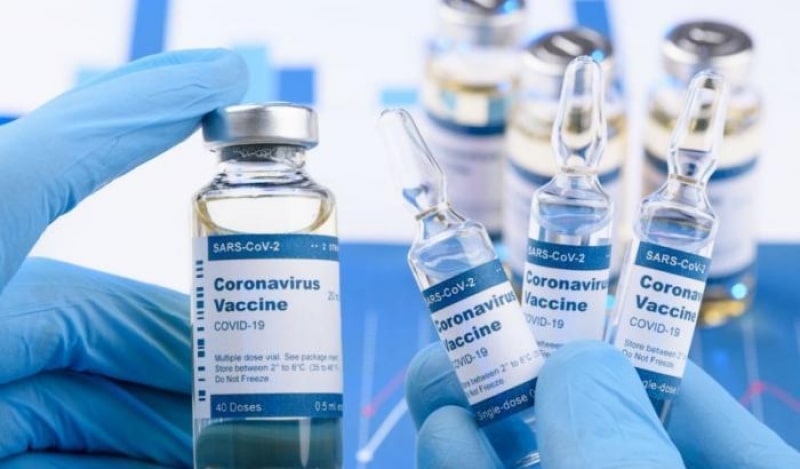 Facciamo il punto della situazione dei vaccini attualmente in commercio contro le varianti del Covid.