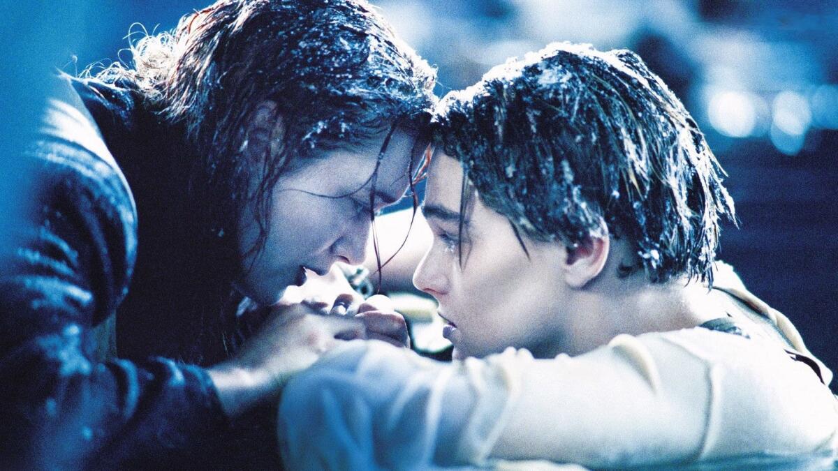Titanic, avrebbe potuto salvarsi anche Jack? - jack e rose sulla zattera del titanic