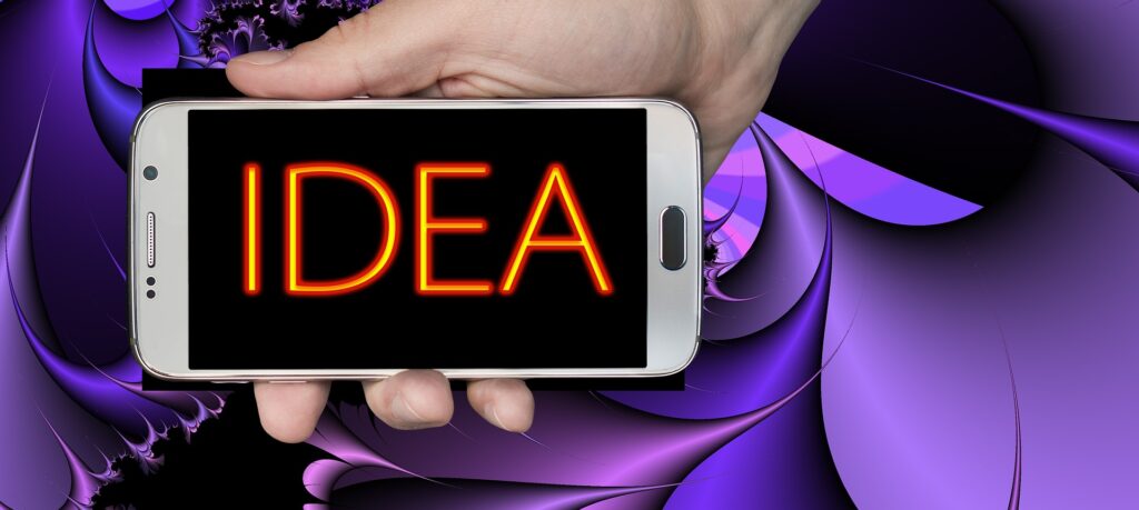 Un'idea regalo perfetta potrebbe essere una cover personalizzata.