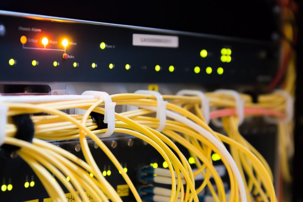 Le vulnerabilità dei dispositivi sono usate dal malware per prendere possesso del sistema.