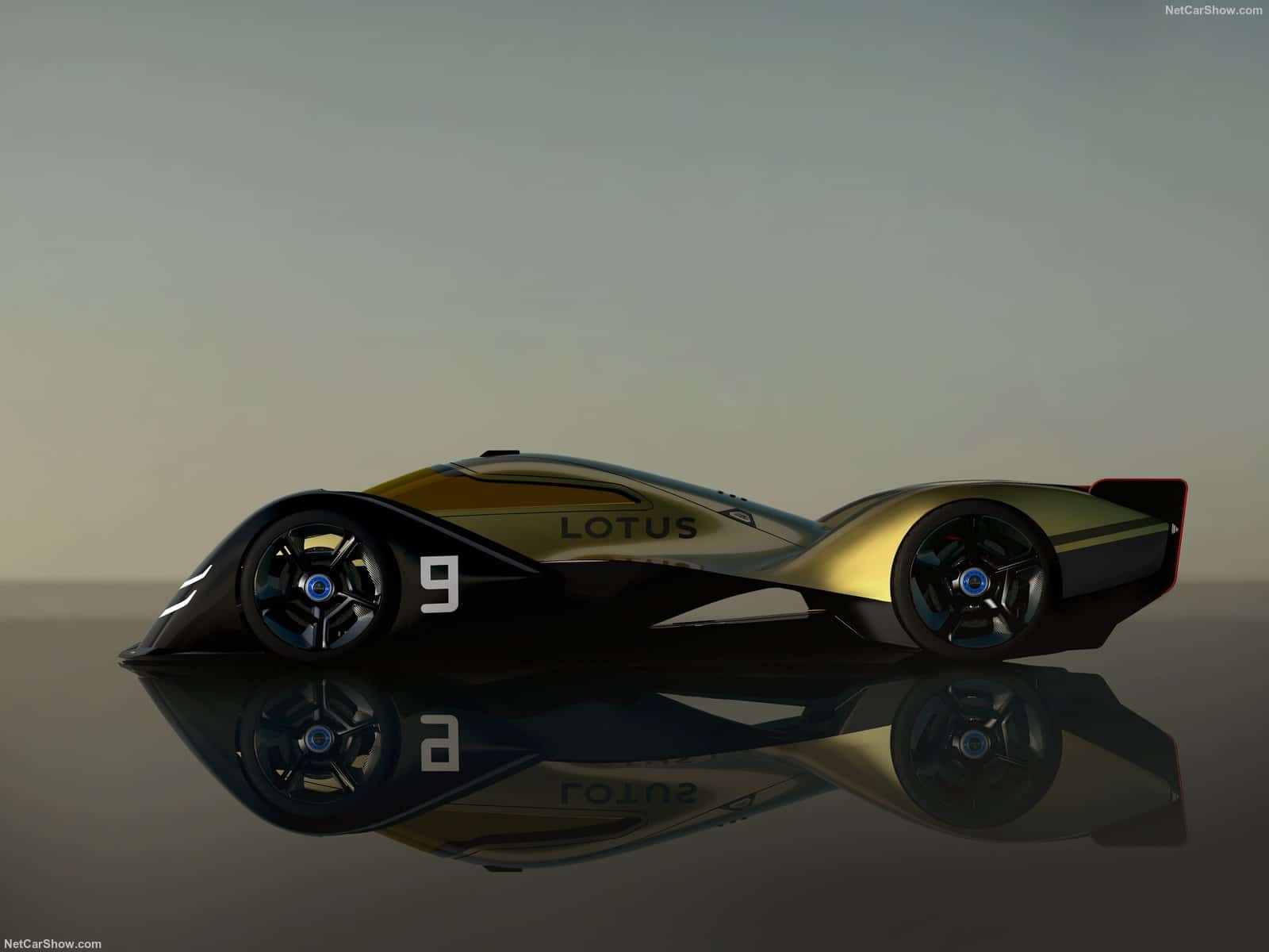 Vista laterale della Lotus E-9R. Si può notare il design simile ad altre auto da corsa inglesi, come la Bentley Speed 8