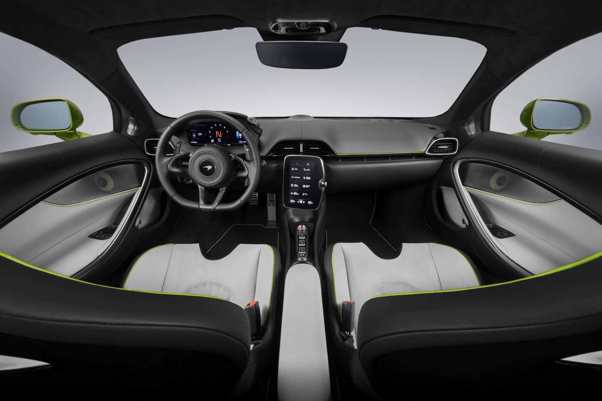 McLaren Artura: ecco la supercar ibrida V6 plug-in