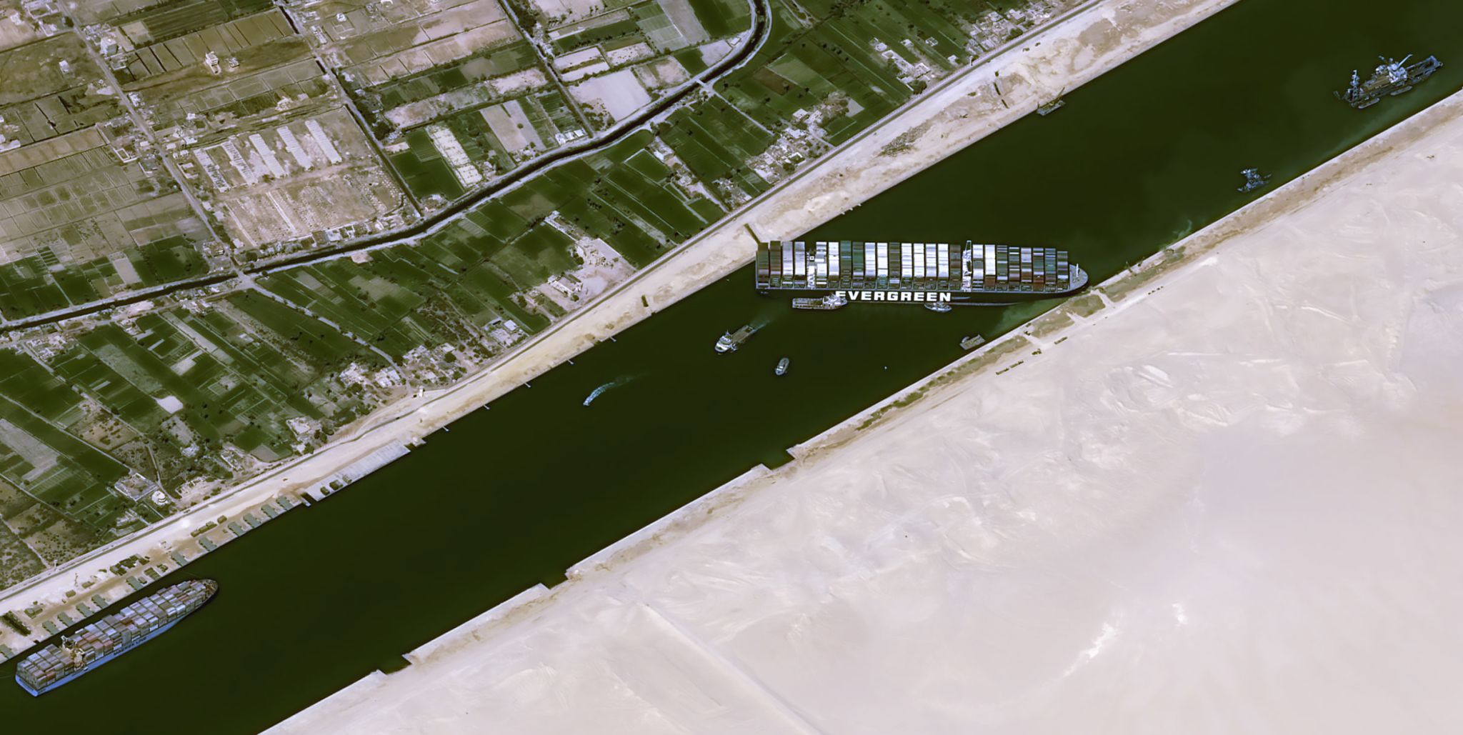 Portacontainer Ever Given, immgine realizzate da Pléiades Credits: CNES/AirbusDS