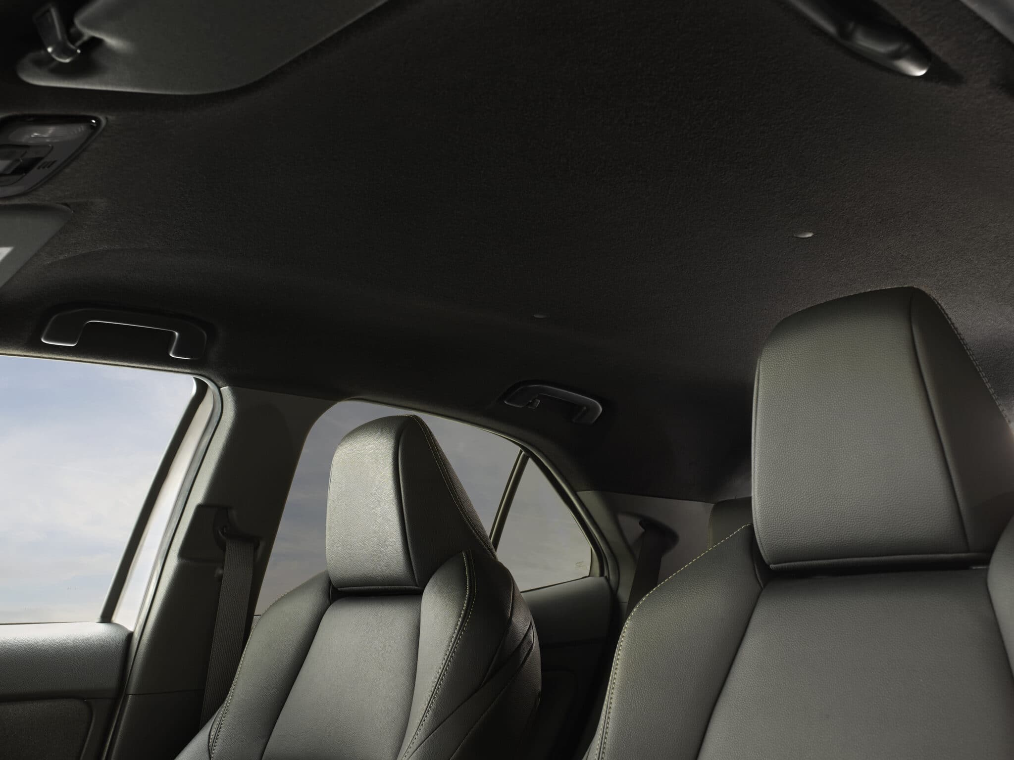 Toyota Yaris Cross: ecco le versioni Adventure e Premiere