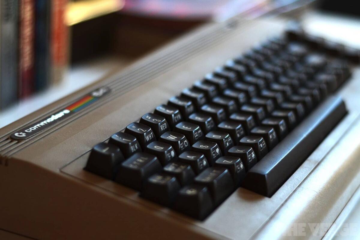 Problemi con il mining di Bitcoin? C'è chi sfrutta il Commodore 64 - 