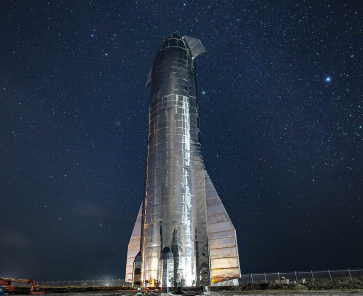 Le torri di lancio di SpaceX cattureranno i booster durante l'atterraggio - 