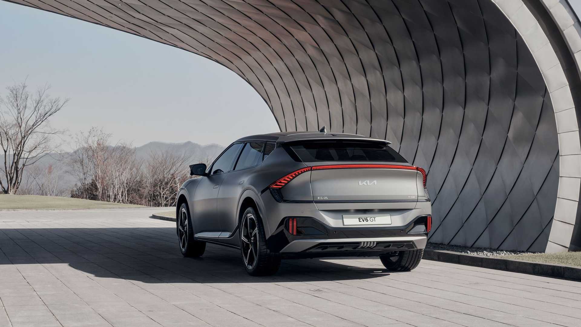 Kia EV6: tutto ciò che c'è da sapere sulla crossover elettrica coreana