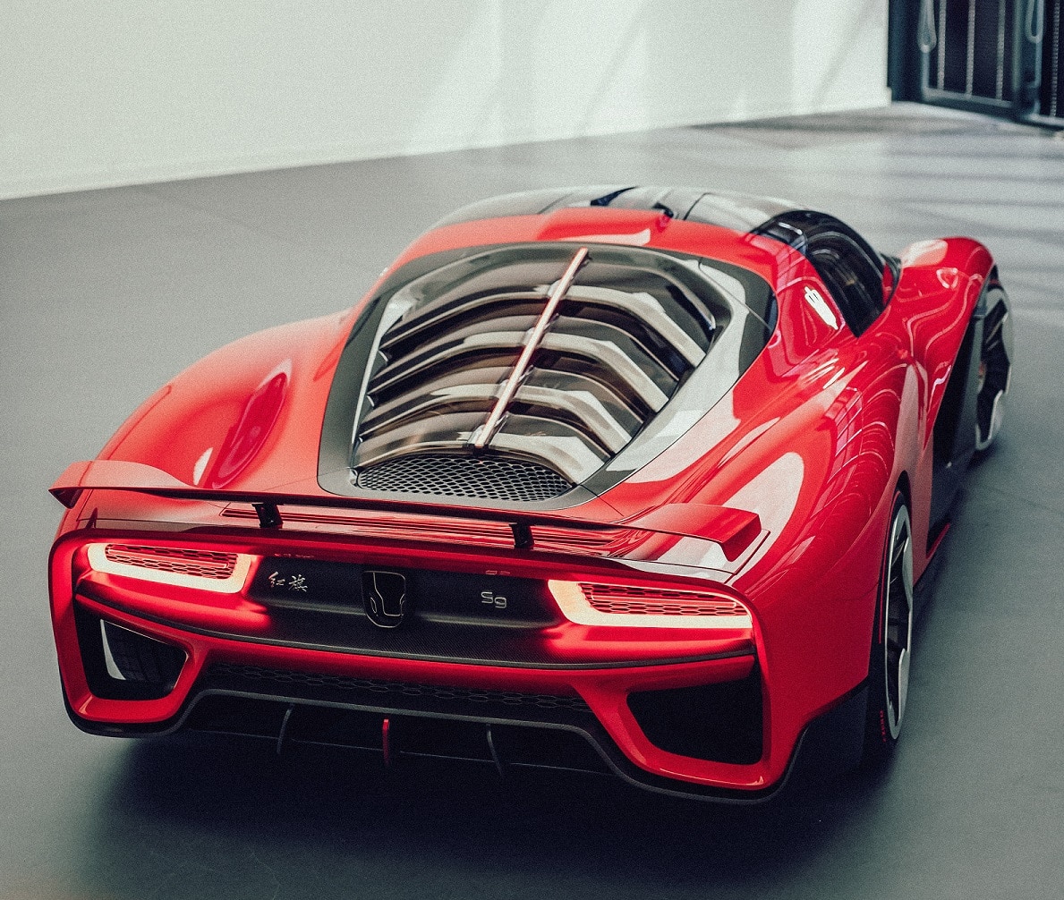 Silk-FAW Hongqi S9: la hypercar ibrida da 1400 cv e 4 motori. Visuale tre quarti posteriore, leggermente rialzata. Crediti fotografia: ufficio stampa Silk Faw