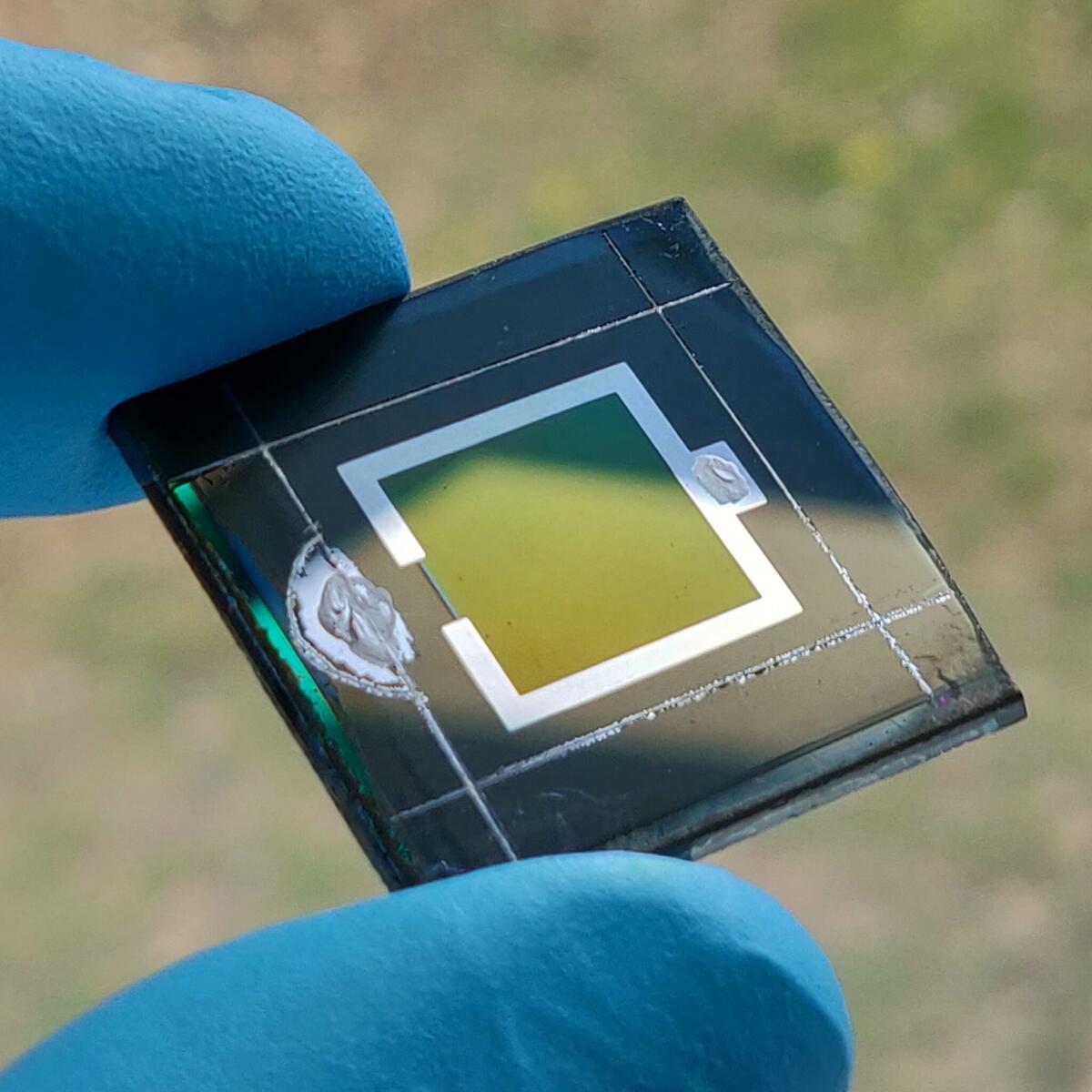 Tandem in Si-perovskite: nuovo record nel fotovoltaico - idw news