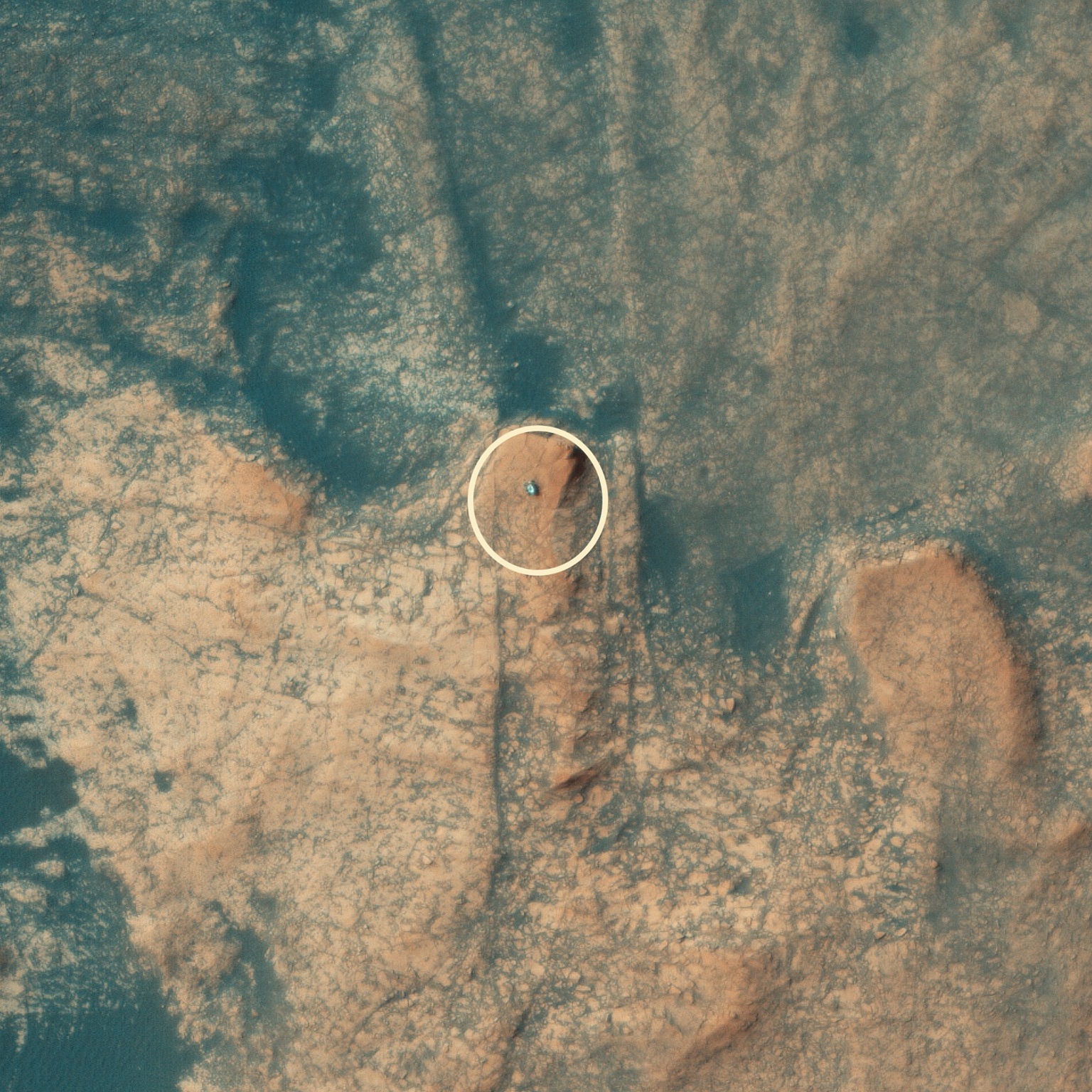 Curiosity ripreso dal Mars Reconnaissance Orbiter