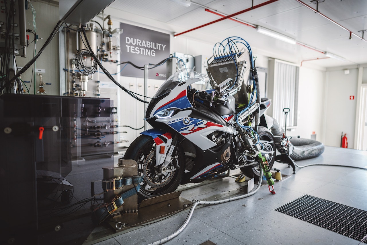 robot guida moto stab akra