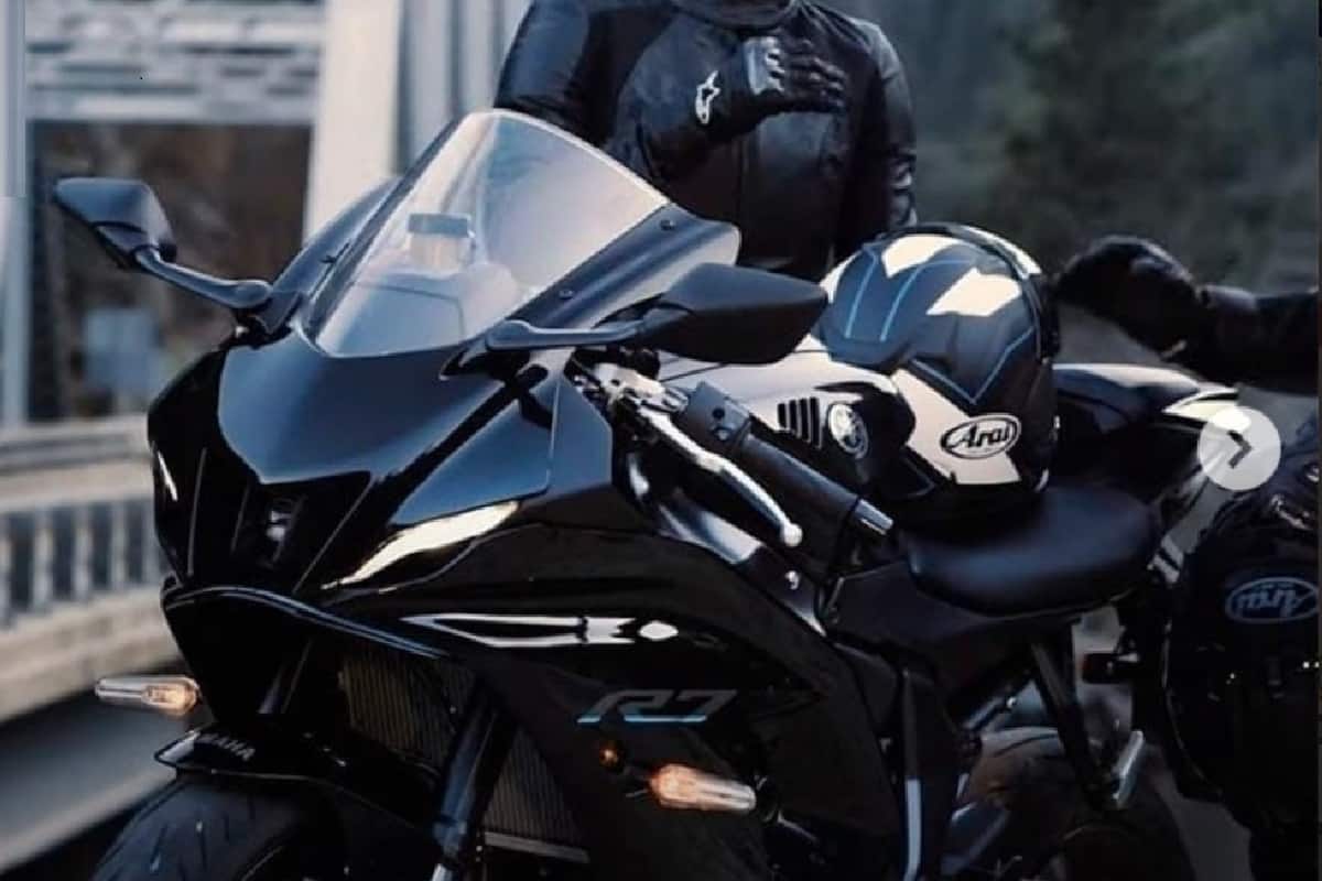 Nuova Yamaha YZF R7 2022
