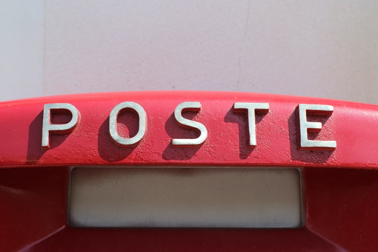 Poste italiane verso l'innovazione con cassette rosse