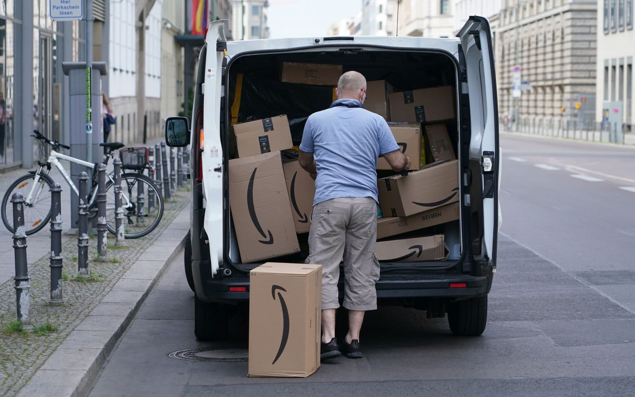 deposito amazon grugliasco