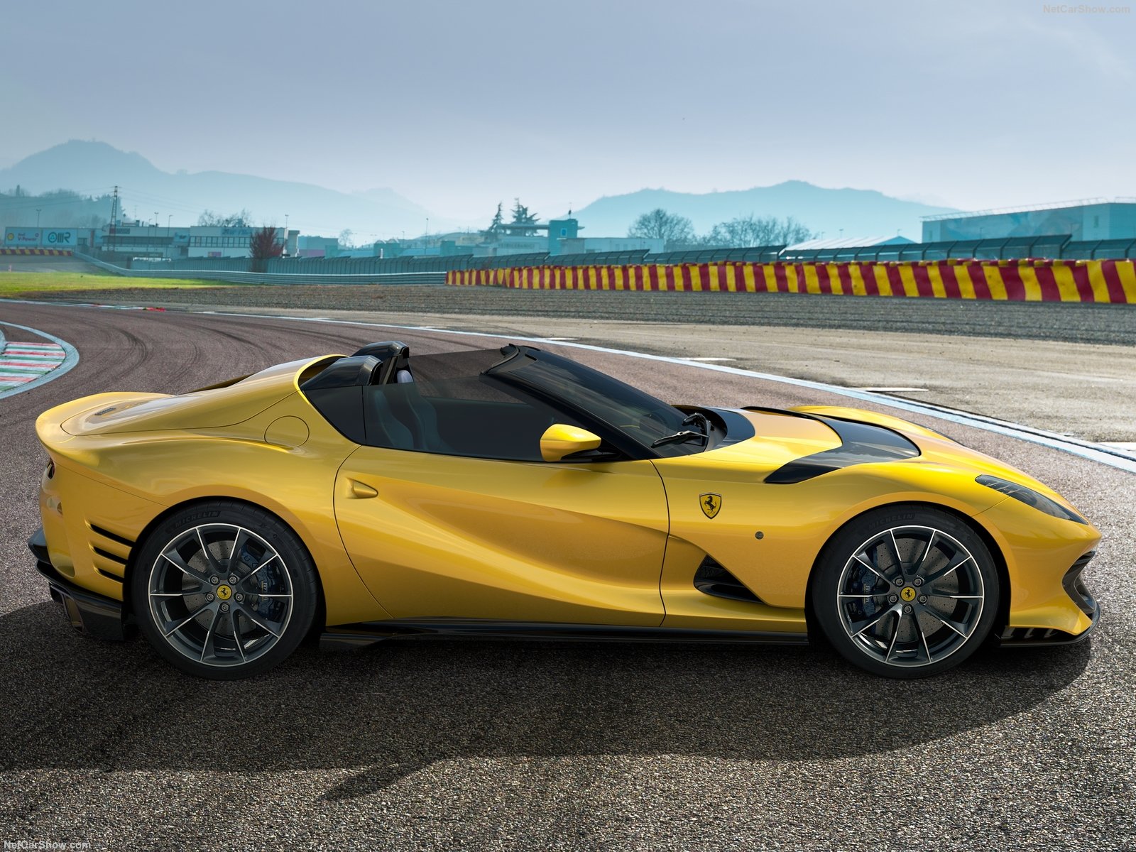 Ferrari 812 Competizione A