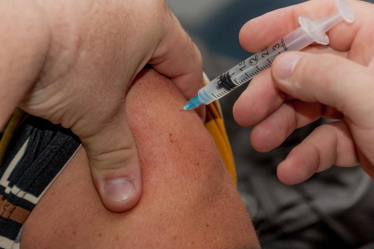 Approvato il vaccino Pfizer per gli adolescenti dai 12 ai 15 anni - 