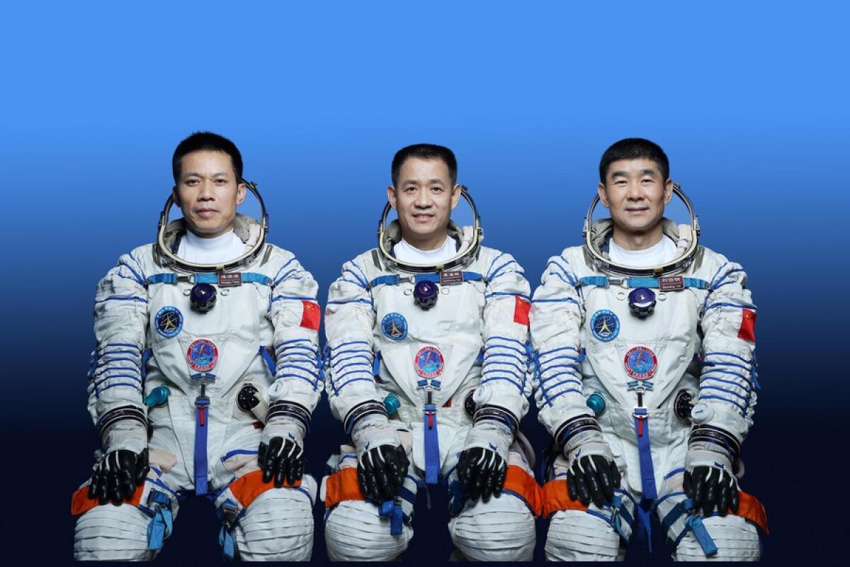 Stazione spaziale cinese: i primi 3 astronauti a bordo della Tiangong 3! - Tiangong, Cina, Atronauti, stazione spaziale, Credits: CCTV
