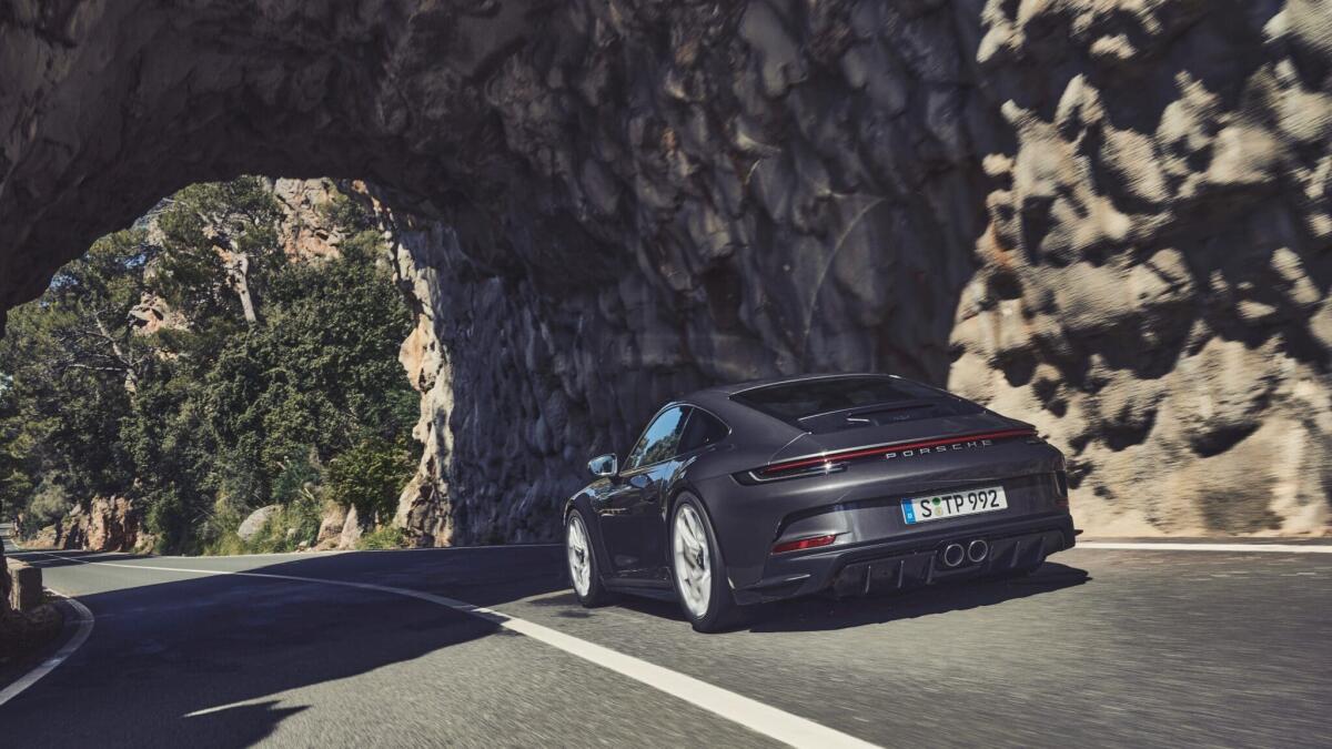 La nuova Porsche 911 GT3 Touring, tecnica della GT3 senza alettone - Porsche 911 GT3 Touring
newsroom.porsche.com