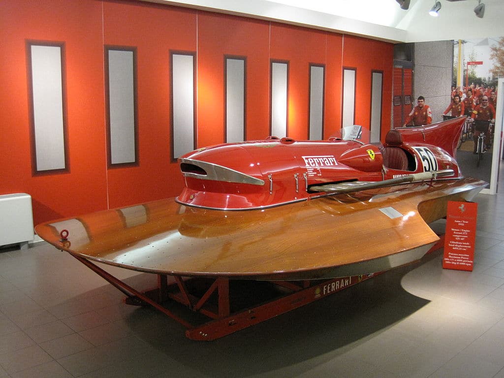 L'idroplano Ferrari Arno XI al museo Ferrari. Fonte: Wikimedia Commons