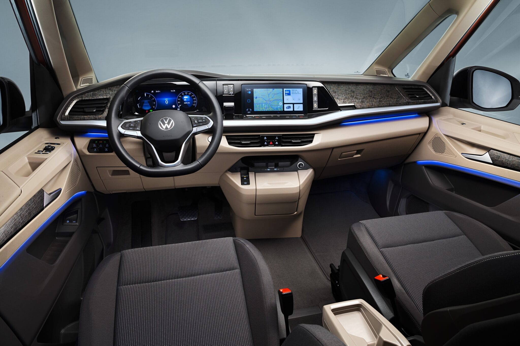 Gli interni della Volkswagen Multivan