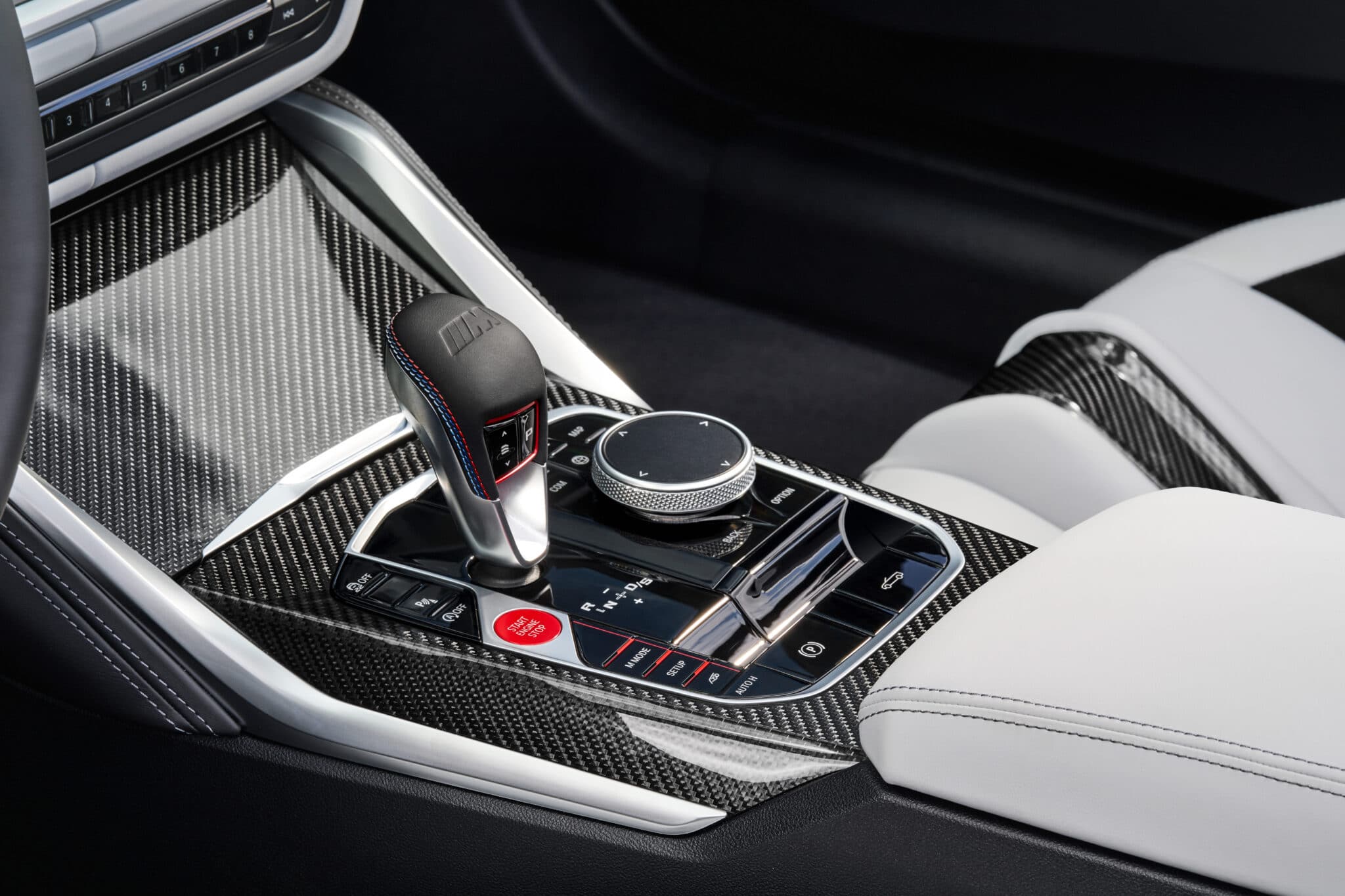 BMW M4 Competition Cabrio: divertimento a cielo aperto