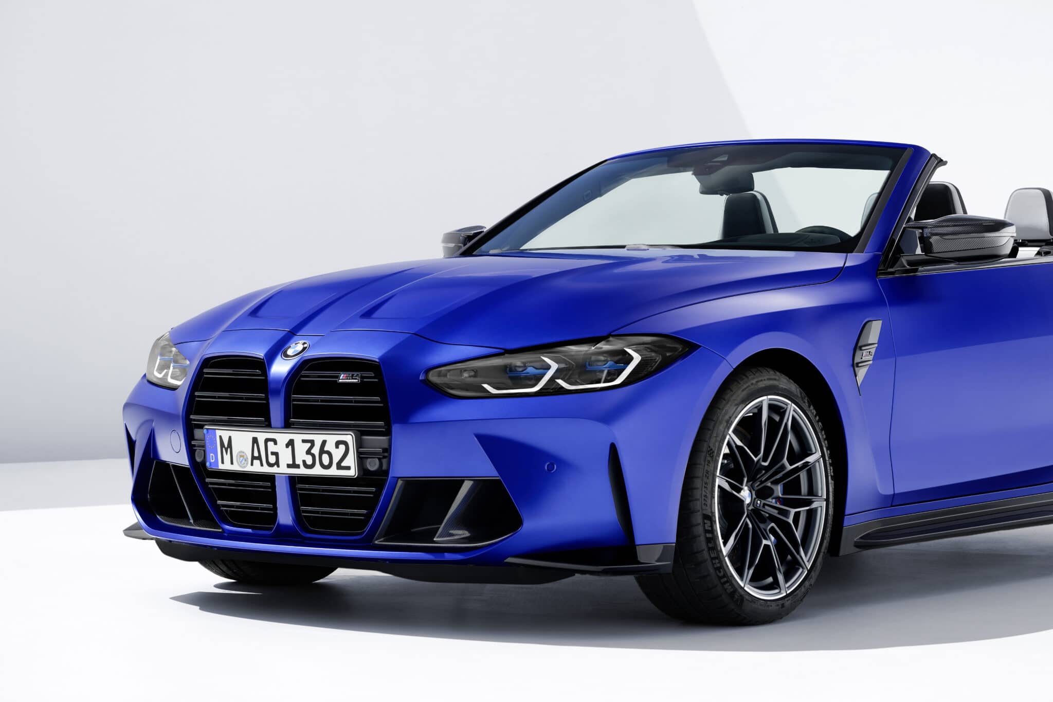 BMW M4 Competition Cabrio: divertimento a cielo aperto