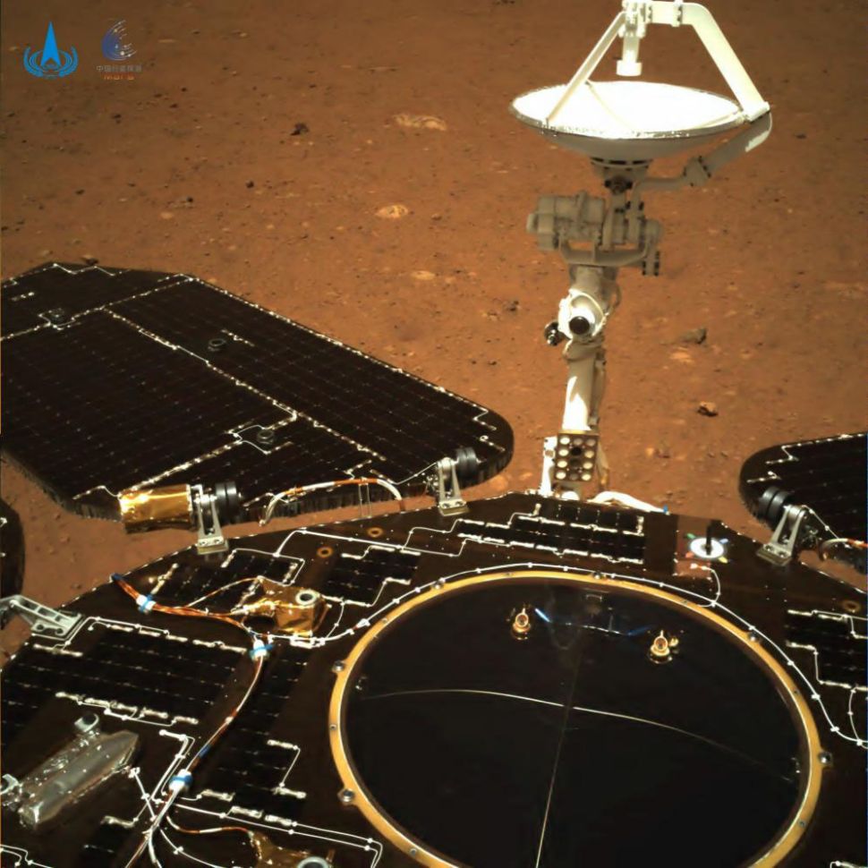 Dettaglio del corpo del rover cinese. Credits: CNSA