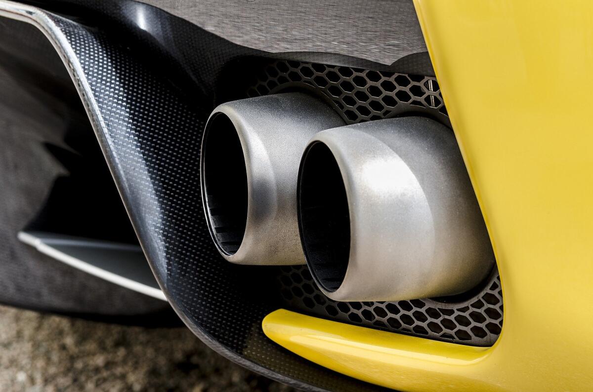 Arriva la proposta: in Europa dal 2035 stop alla produzione di auto a benzina, diesel, ibride ed a GPL/metano - Arriva la proposta: in Europa dal 2035 stop alla produzione di auto a benzina, diesel, ibride ed a GPL/metano