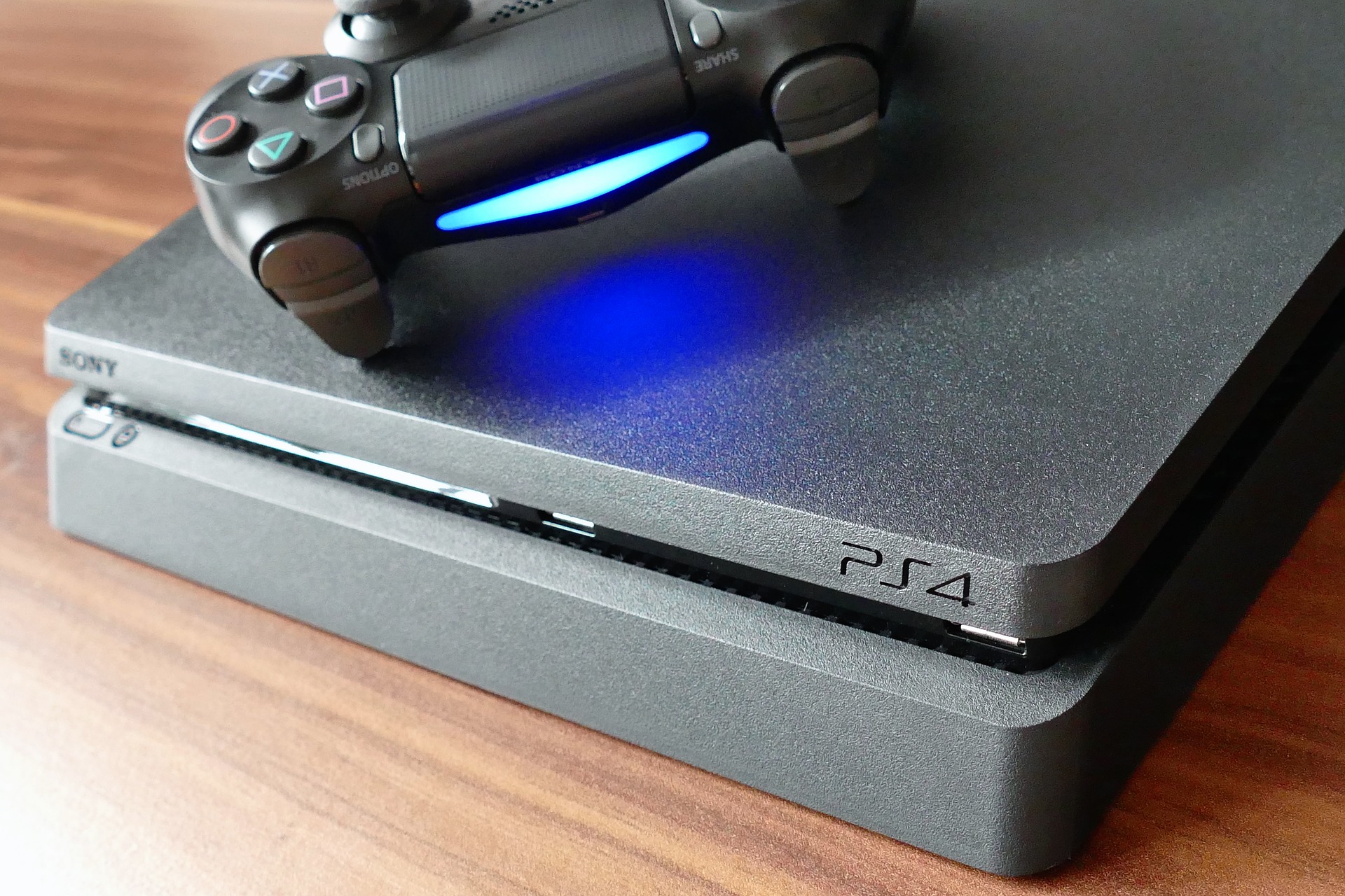 La versione aggiornata della Playstation 4, nota come PS4 Slim
