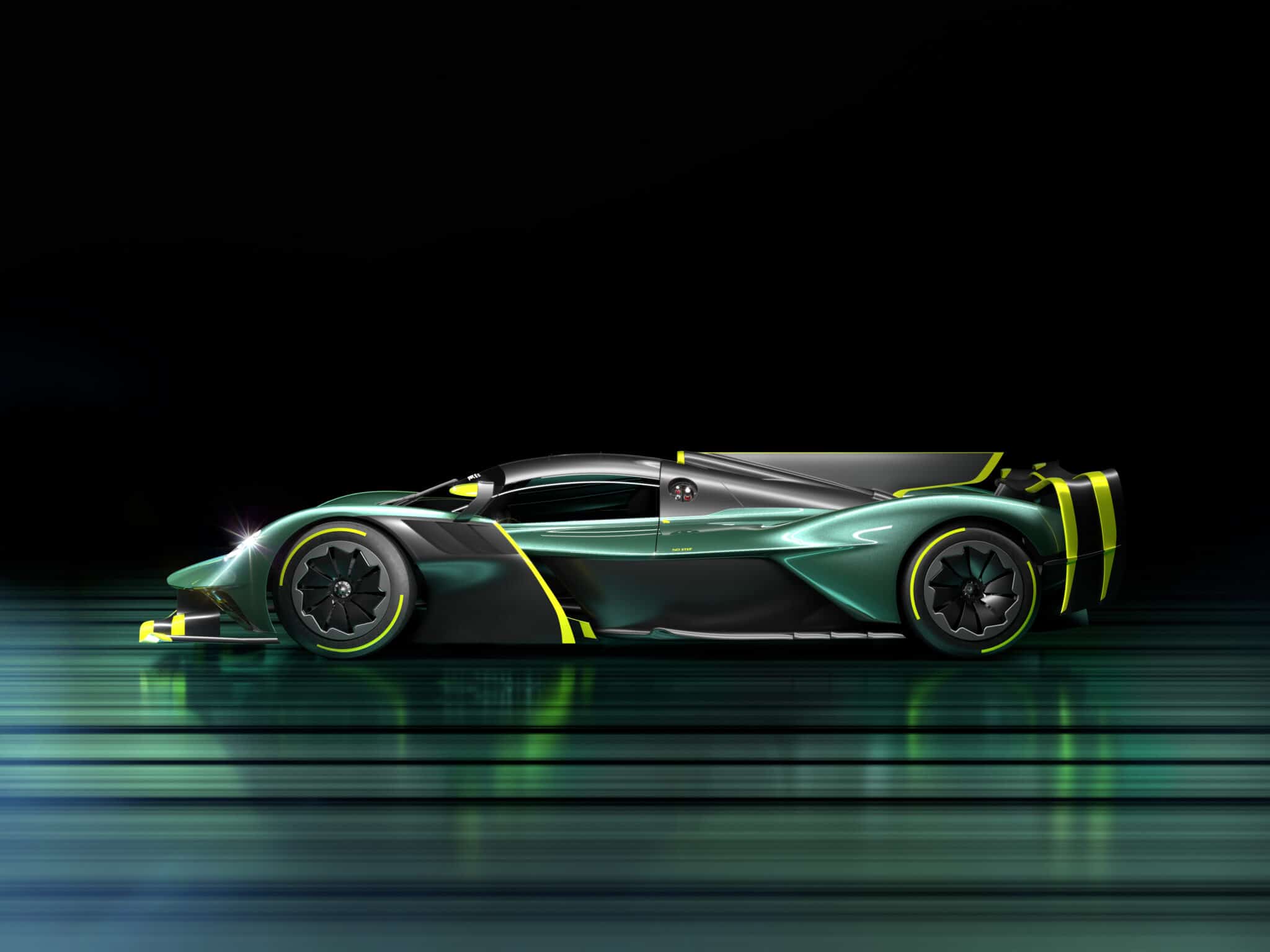 Aston Martin Valkyrie AMR Pro - Crediti foto: ufficio stampa Aston Martin
