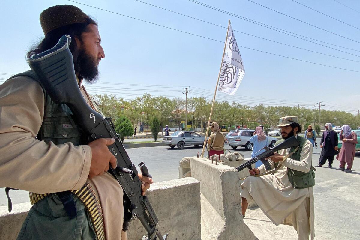 Afghanistan, i talebani vietano il vaccino per il Covid-19 - 