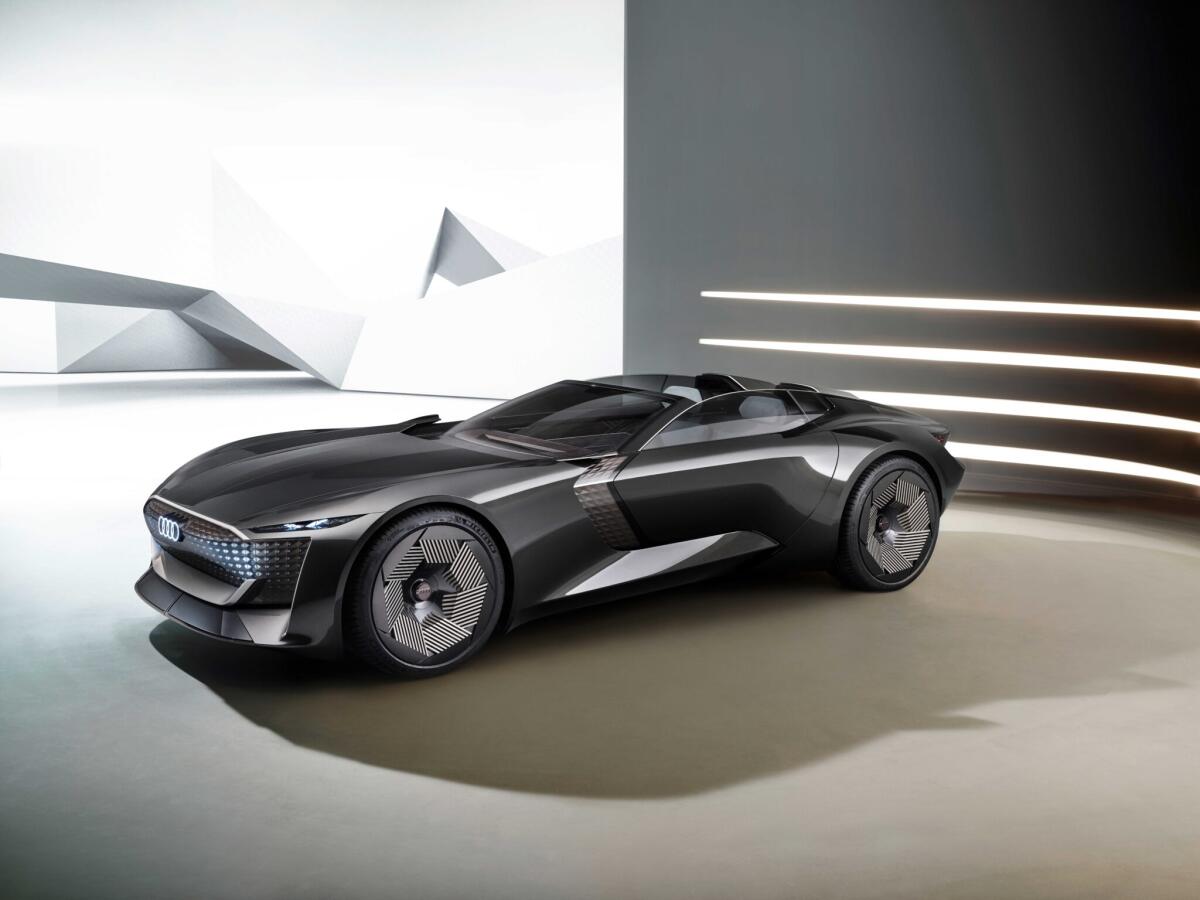 Audi Skysphere Concept: l'elettrica a "lunghezza variabile" da oltre 600 cv - Audi Skysphere Concept: l'elettrica a "lunghezza variabile" da oltre 600 cv