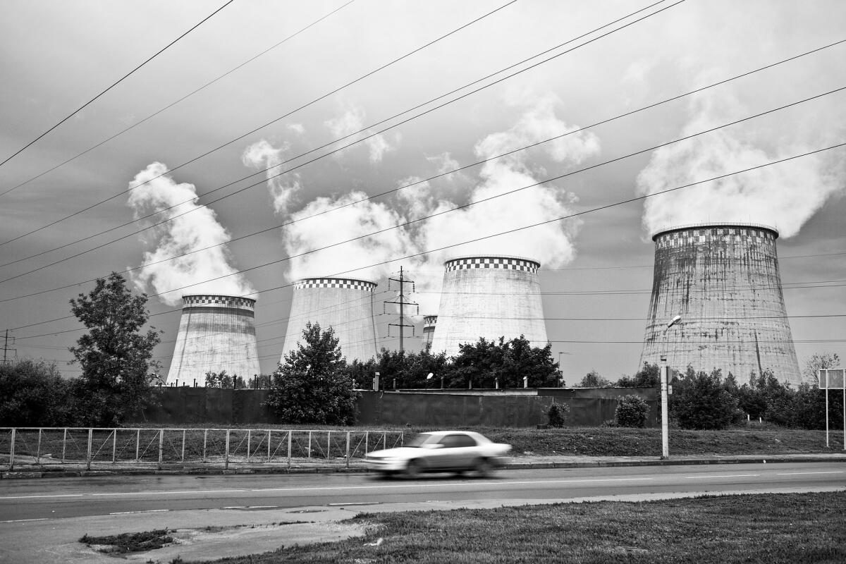 Elettrico vs combustione interna, non si può sapere chi inquina di più - 