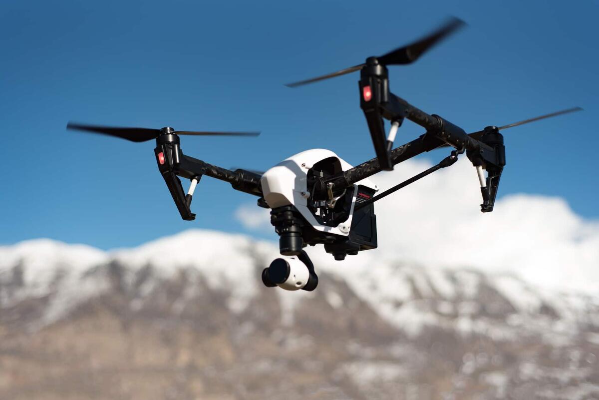 Dal MIT il primo drone in grado di evitare ostacoli anche ad alte velocità - 