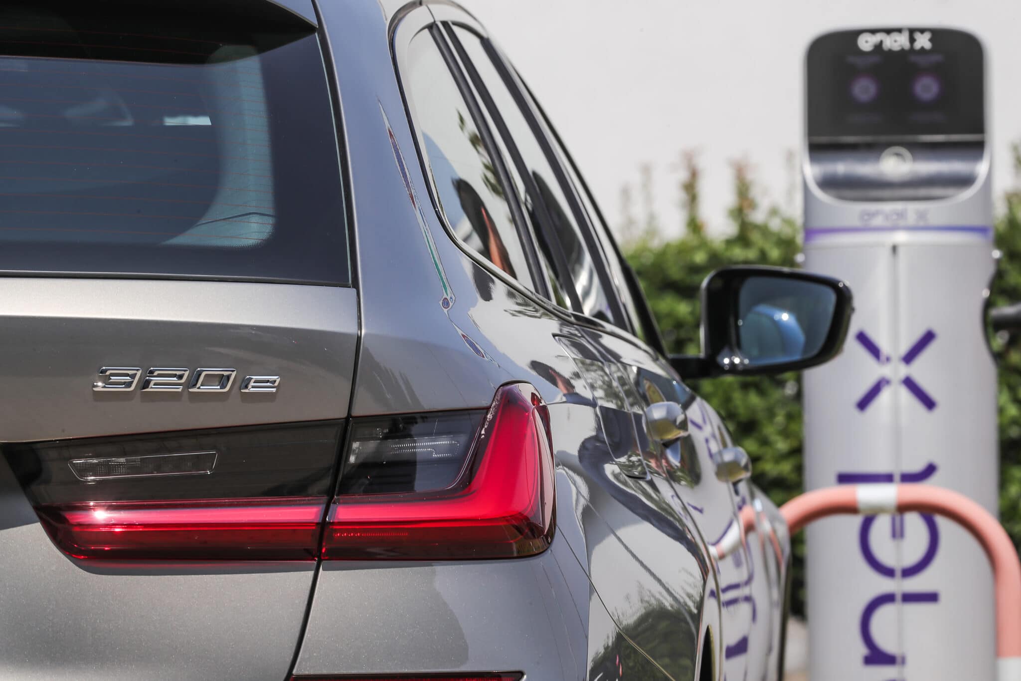 Bmw Serie 3 si conferma la berlina più cercata sul web